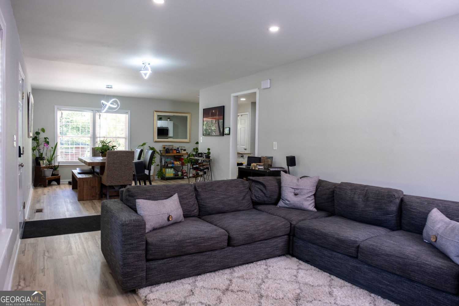 1090 Blair Bridge RD