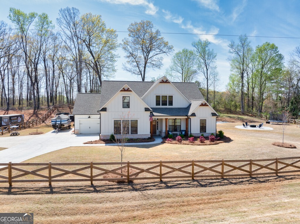 567 Storey LN