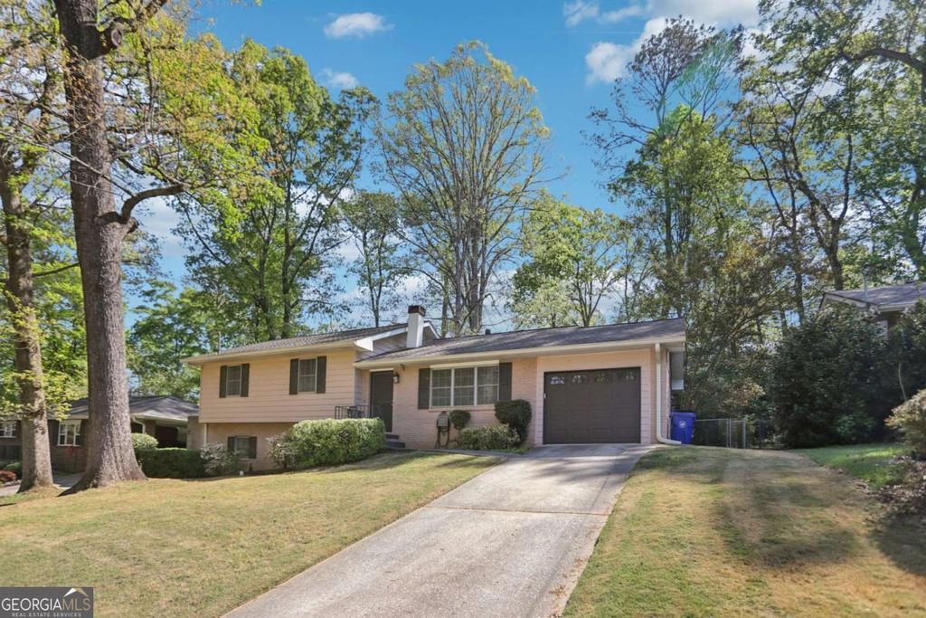 Photo of 1329 Talcott Place, Decatur, GA 30033 (MLS # 10729996)