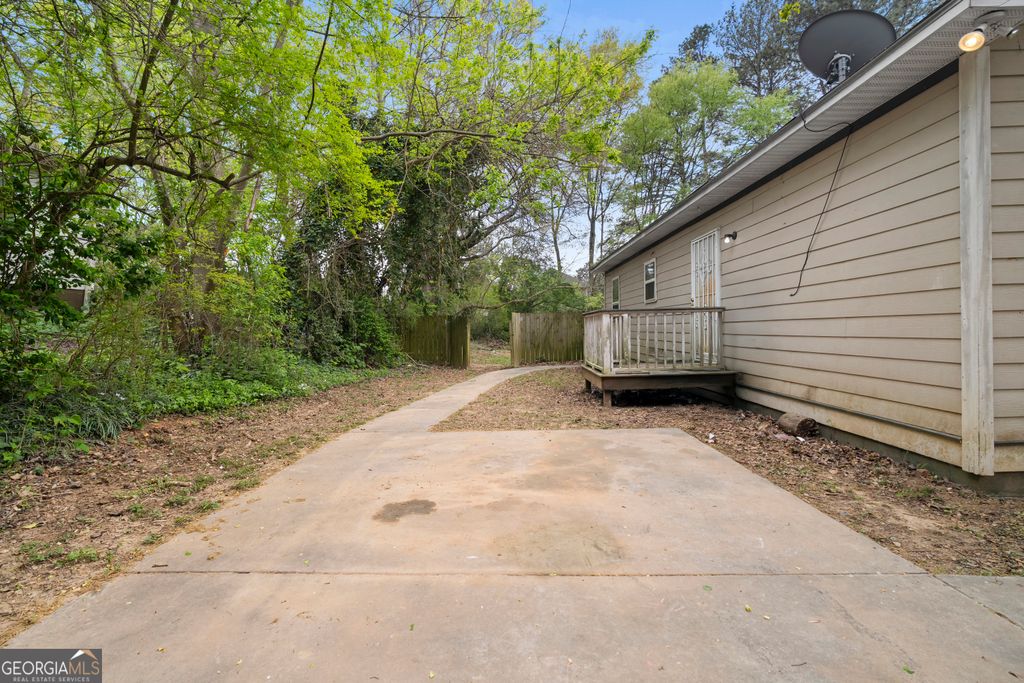 Photo of 2246 Abner Place NW, Atlanta, GA 30318 (MLS # 10721442)