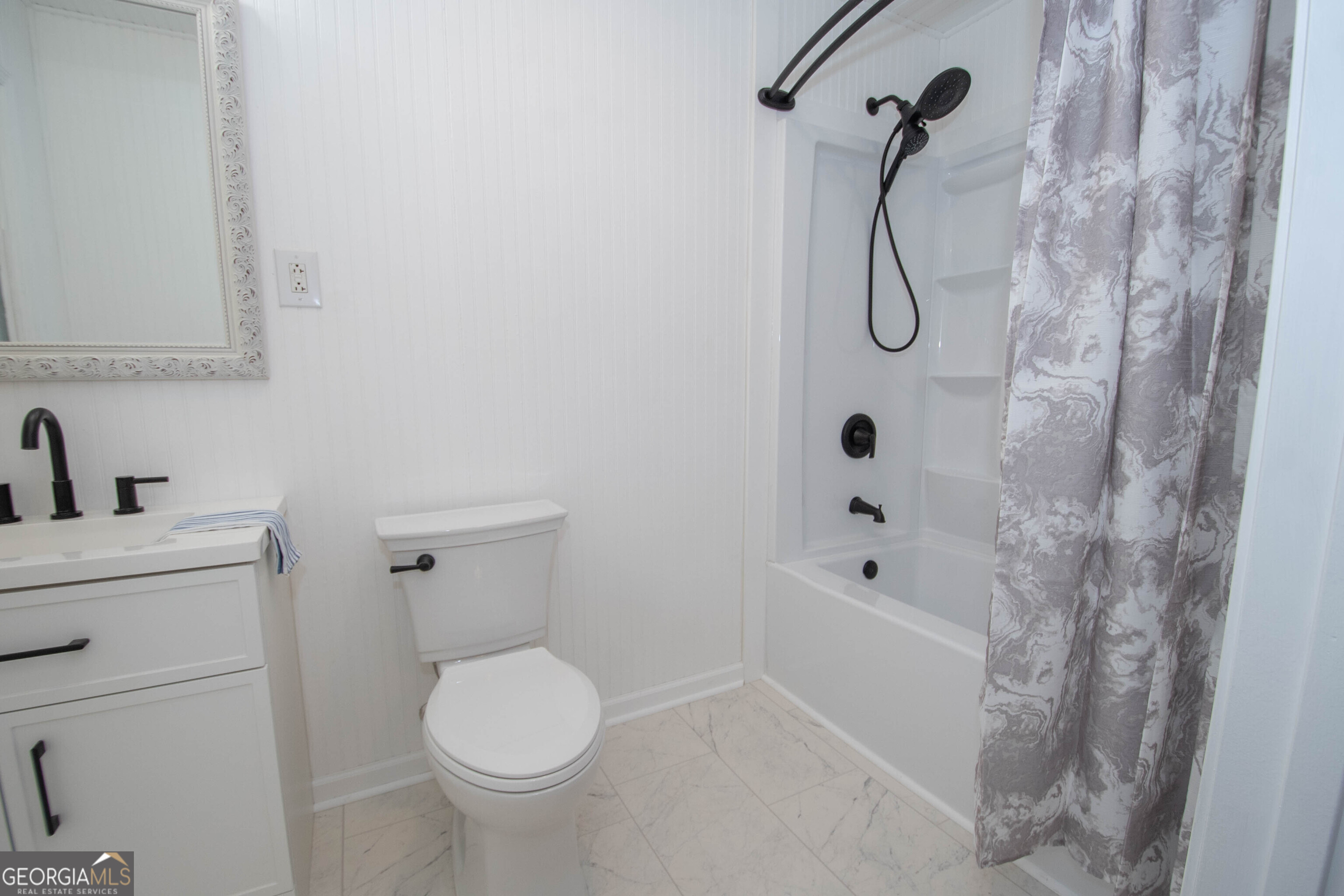 Carrol Manor - Residential