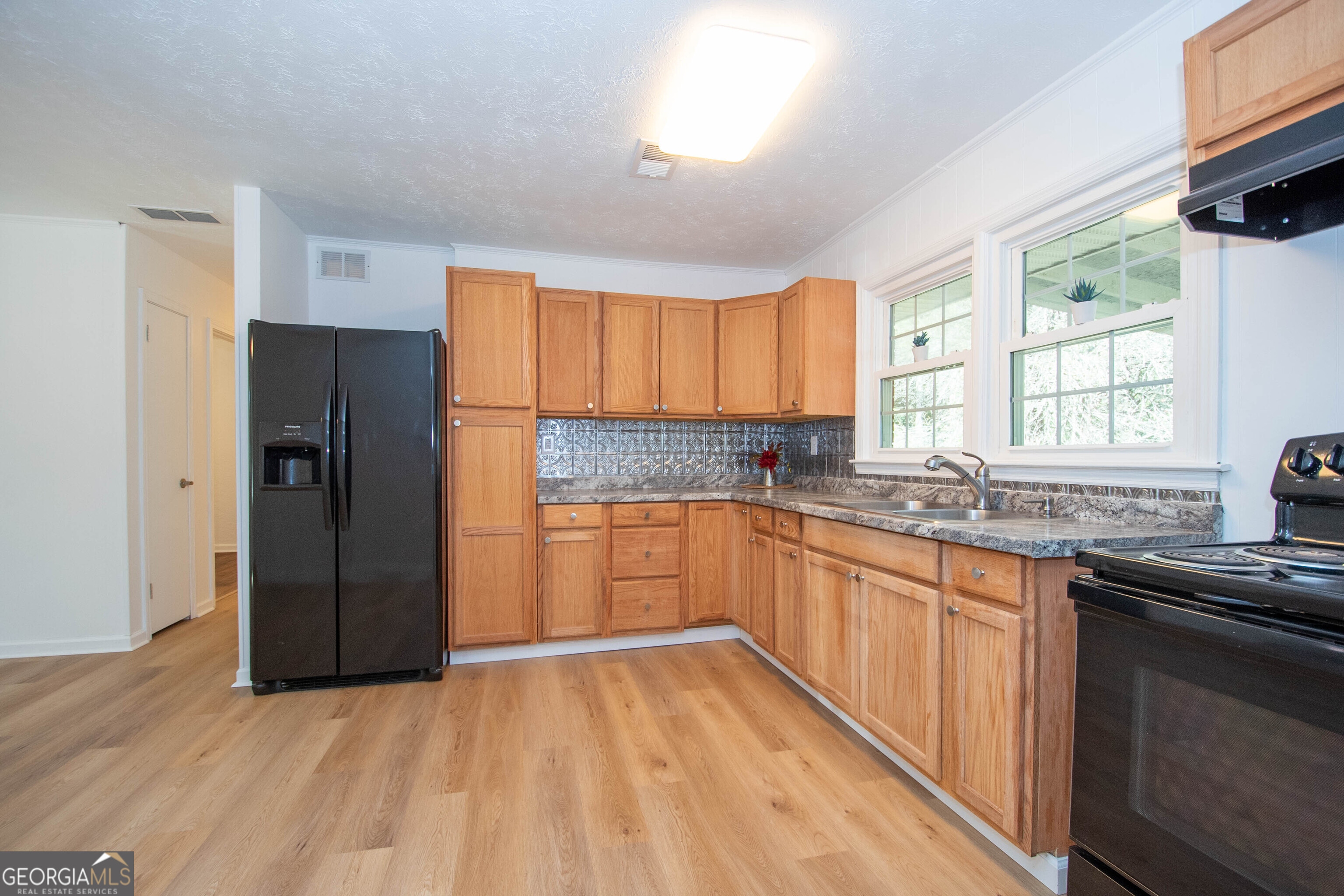 Carrol Manor - Residential