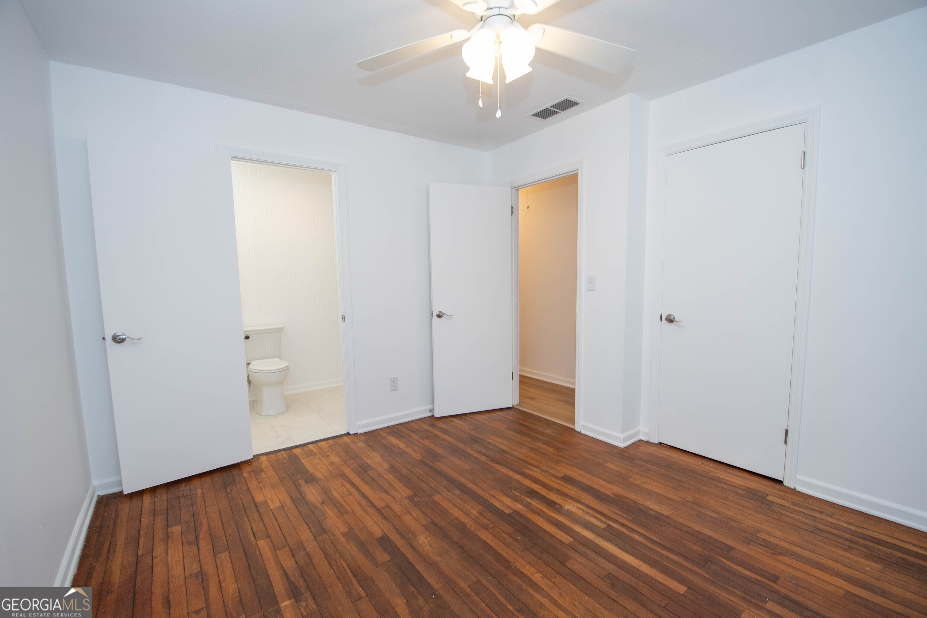 Carrol Manor - Residential