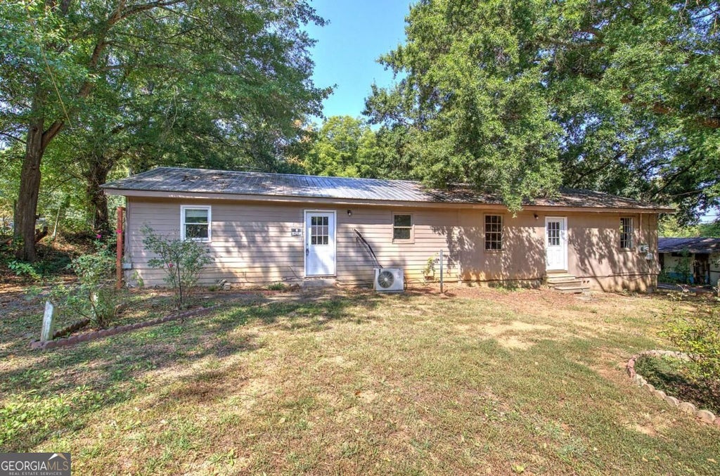 Photo of 46 Young Street, Cartersville, GA 30120 (MLS # 10841747)
