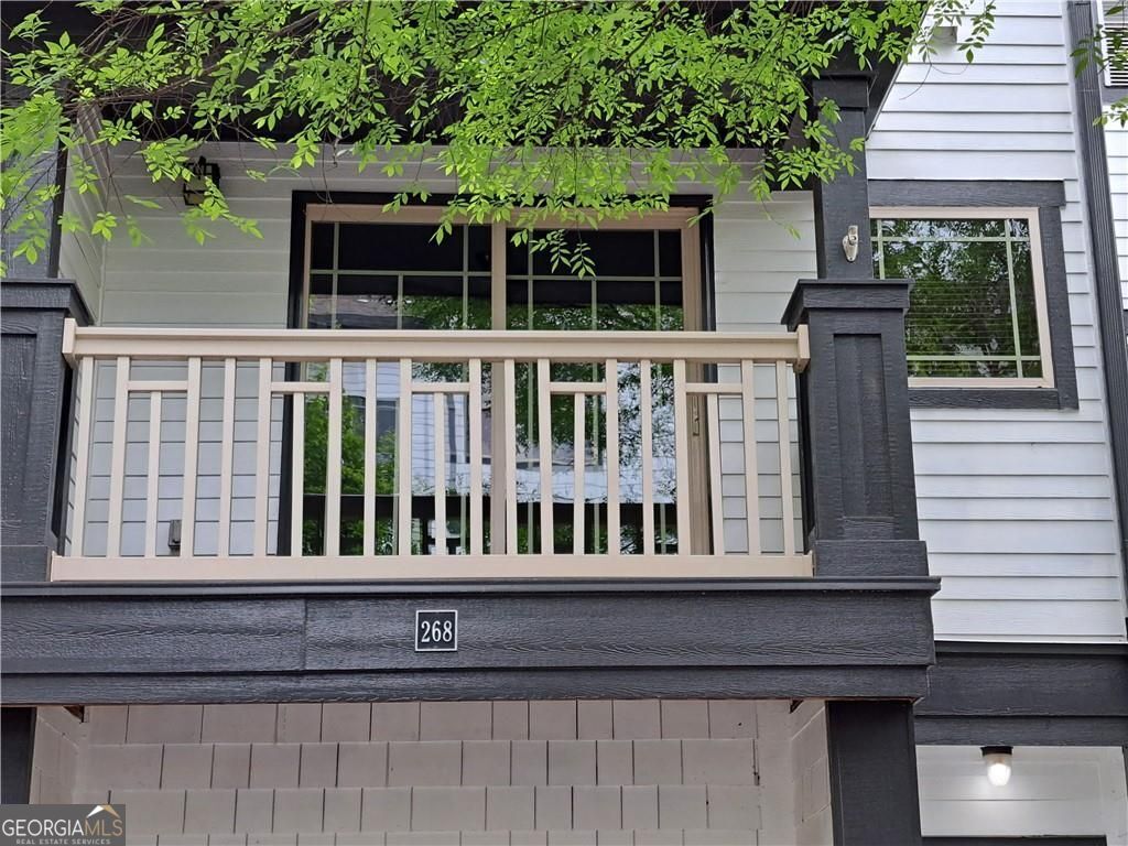 Atlanta, Georgia 30309, United States, 2 Bedrooms Bedrooms, ,3 BathroomsBathrooms,Residential,Active,237762