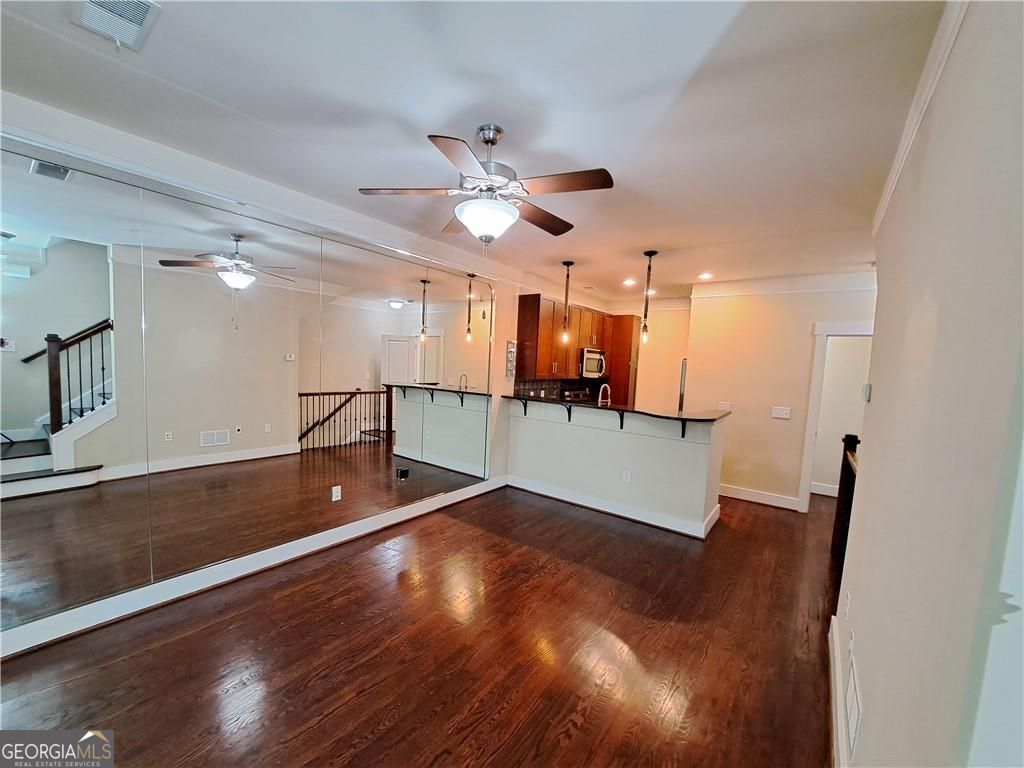 Atlanta, Georgia 30309, United States, 2 Bedrooms Bedrooms, ,3 BathroomsBathrooms,Residential,Active,237762