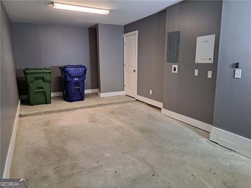 Atlanta, Georgia 30309, United States, 2 Bedrooms Bedrooms, ,3 BathroomsBathrooms,Residential,Active,237762