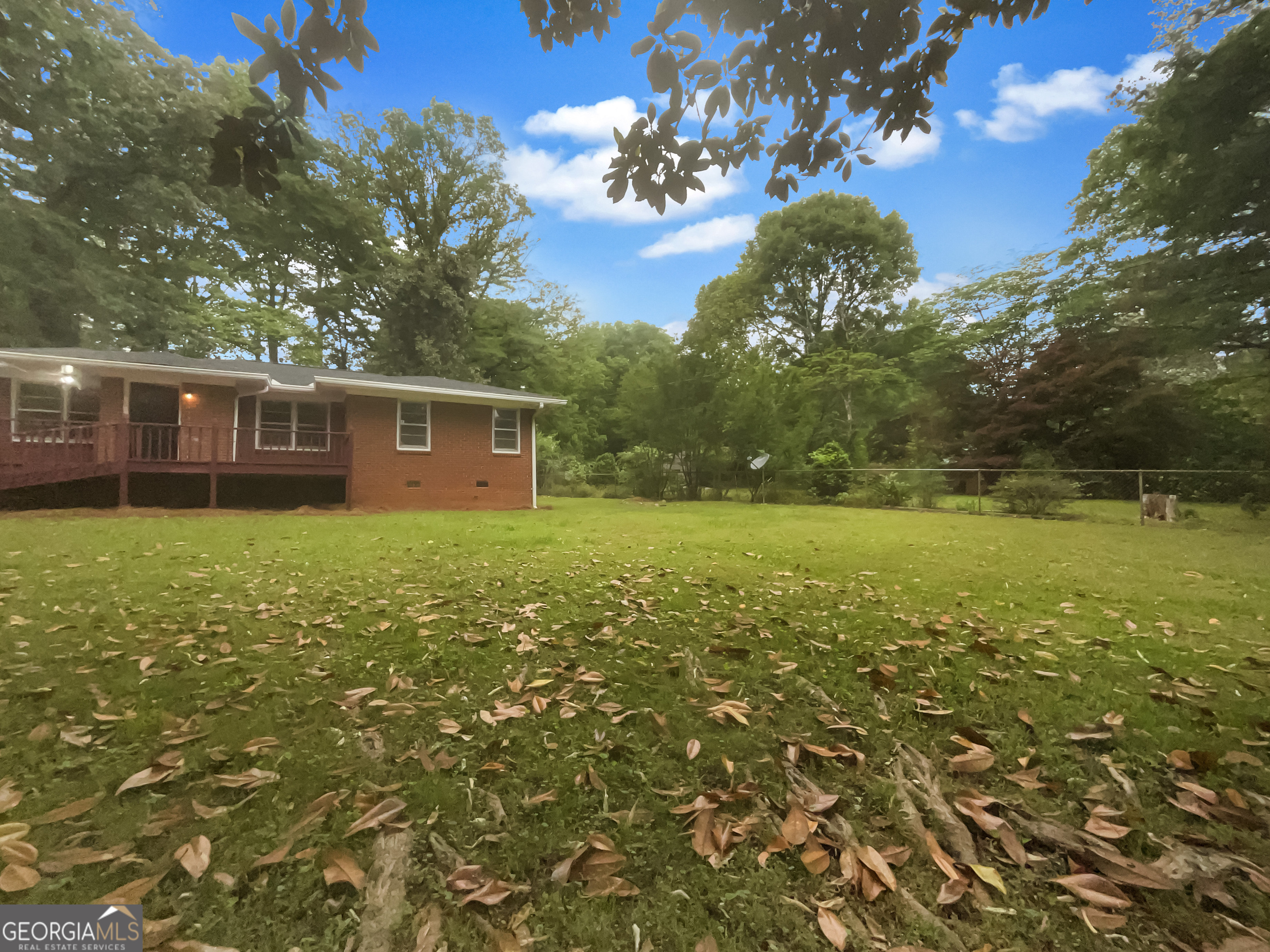 4261 E Conley RD