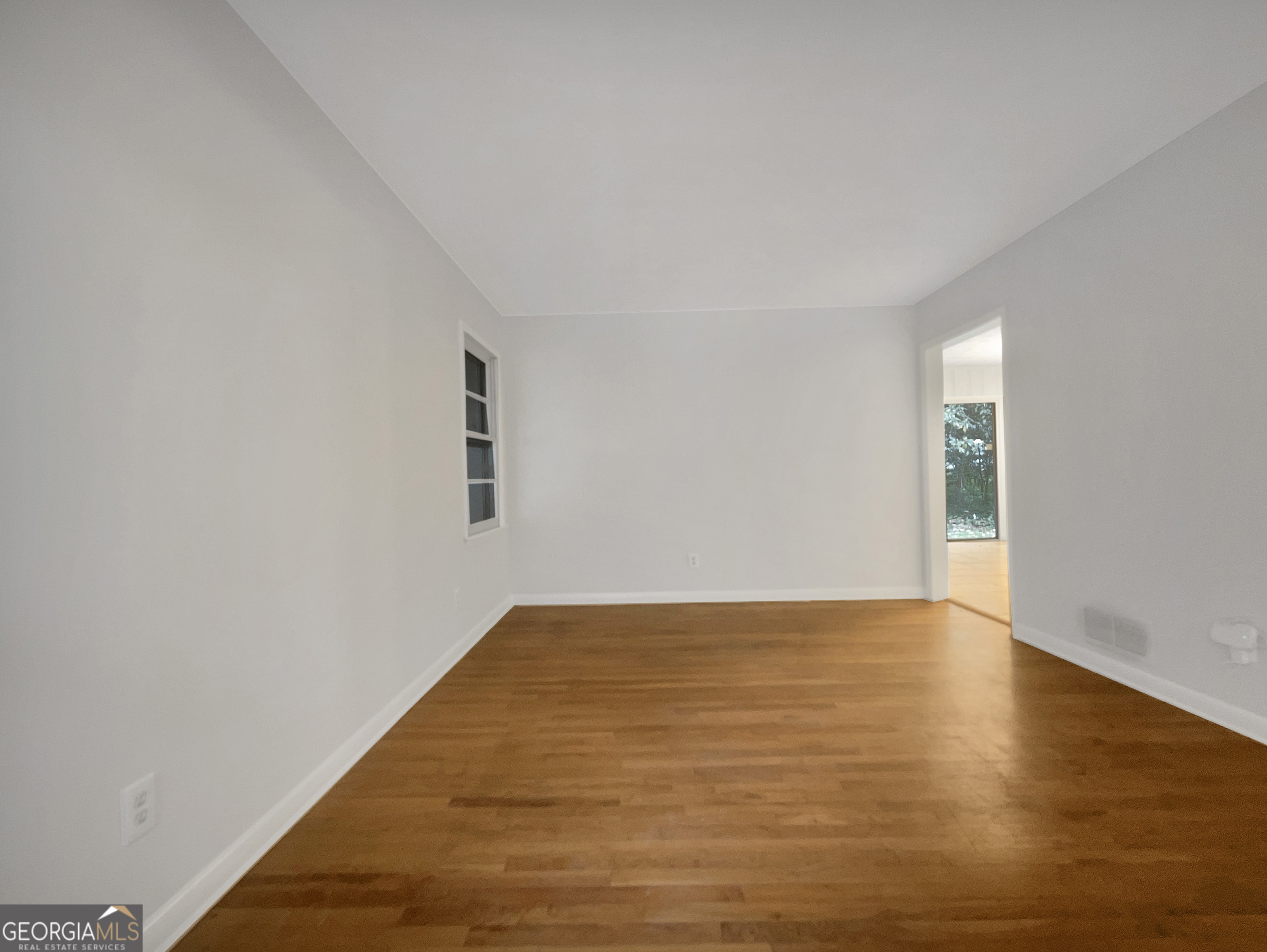 4261 E Conley RD