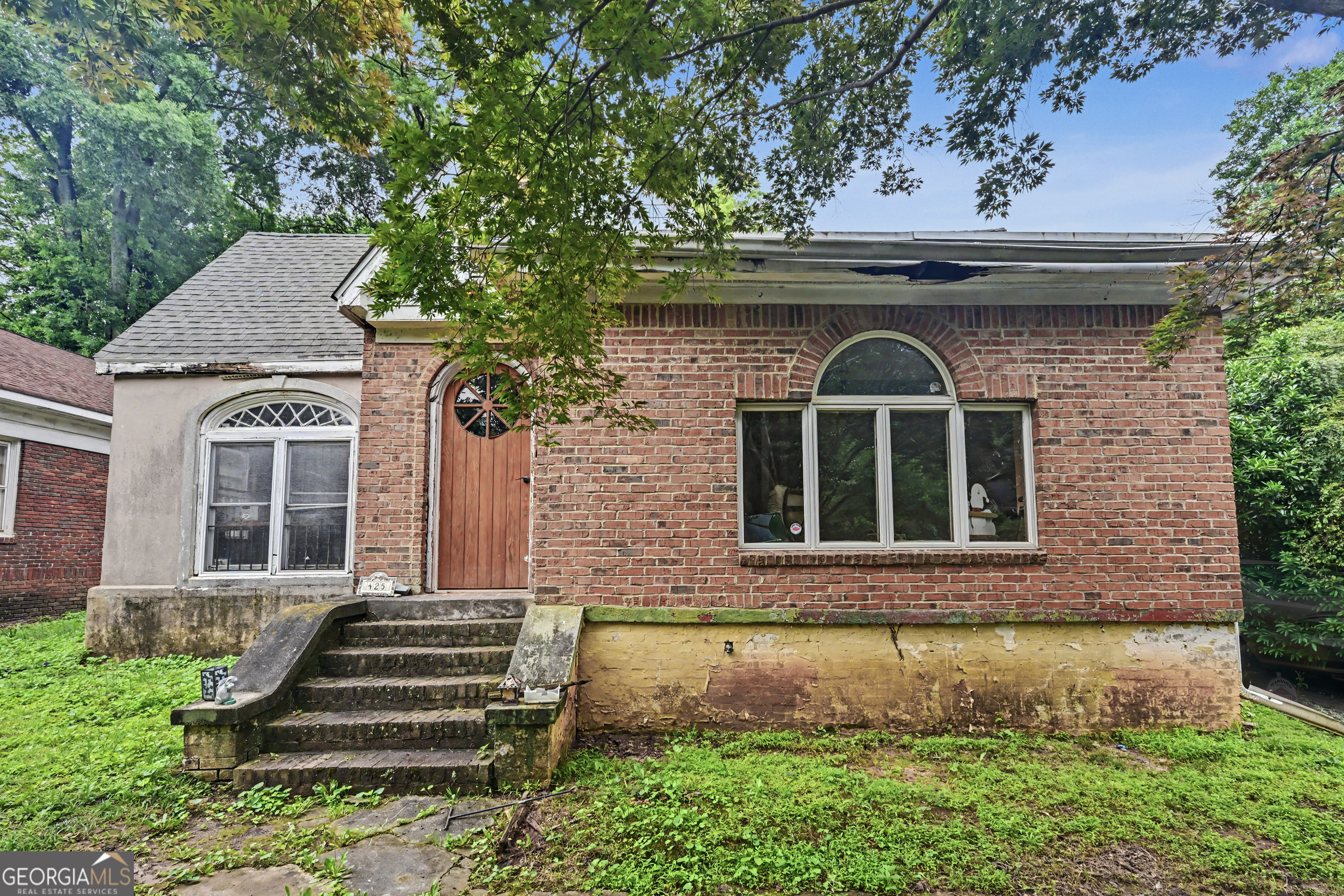 425 Page AVE NE