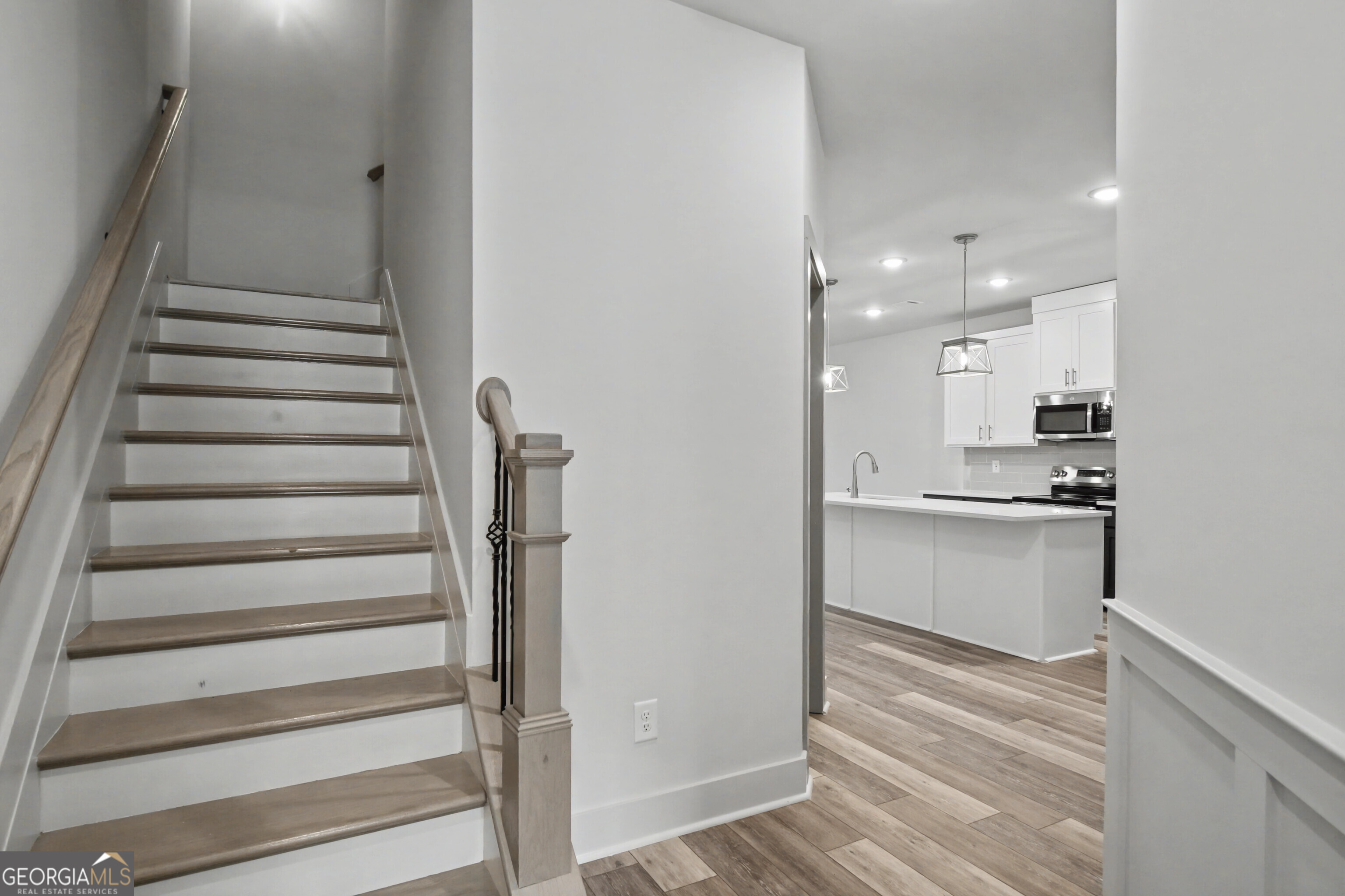 4302 Fern River BND 74