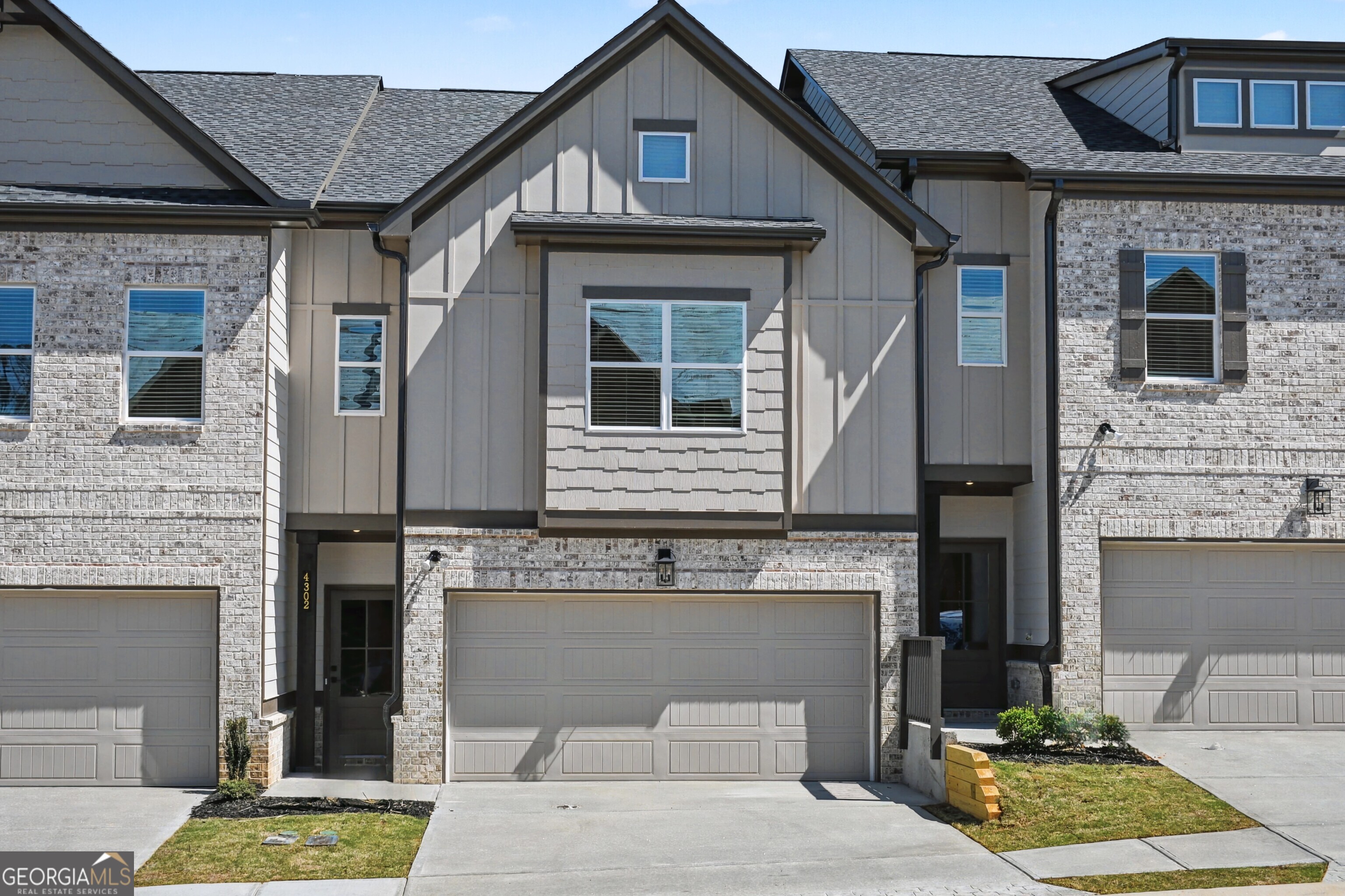 4302 Fern River BND 74