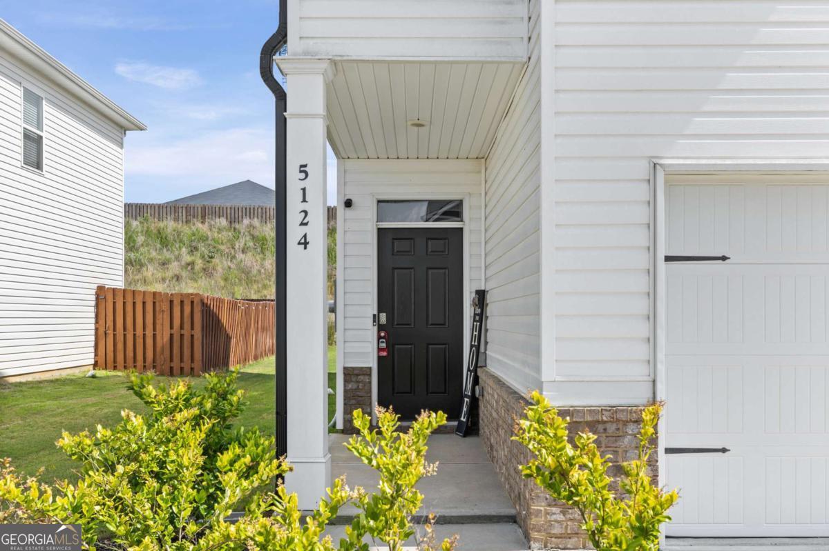 5124 Captain Drive DR