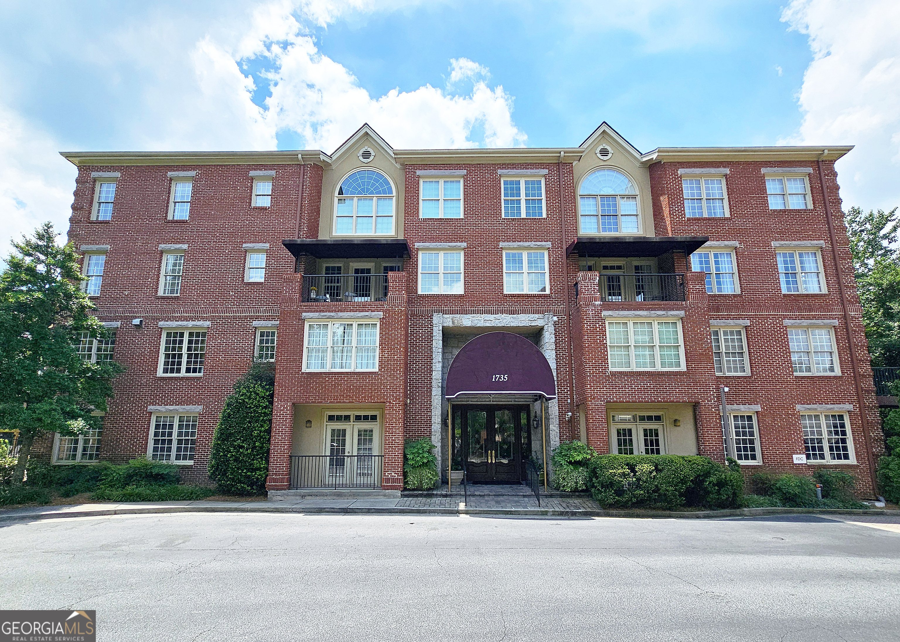 1735 Peachtree ST NE 210