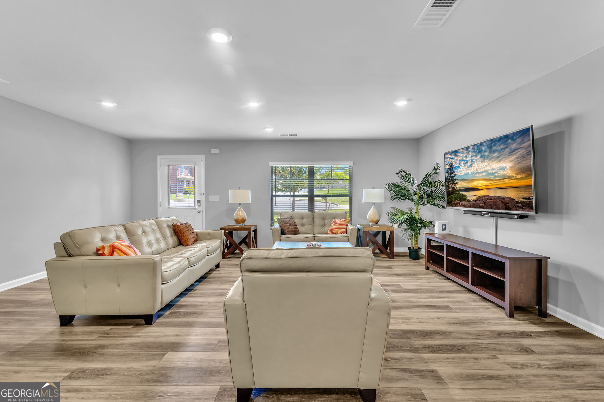 Hampton, Georgia 30228, United States, 4 Bedrooms Bedrooms, ,3 BathroomsBathrooms,Residential,Active,201665