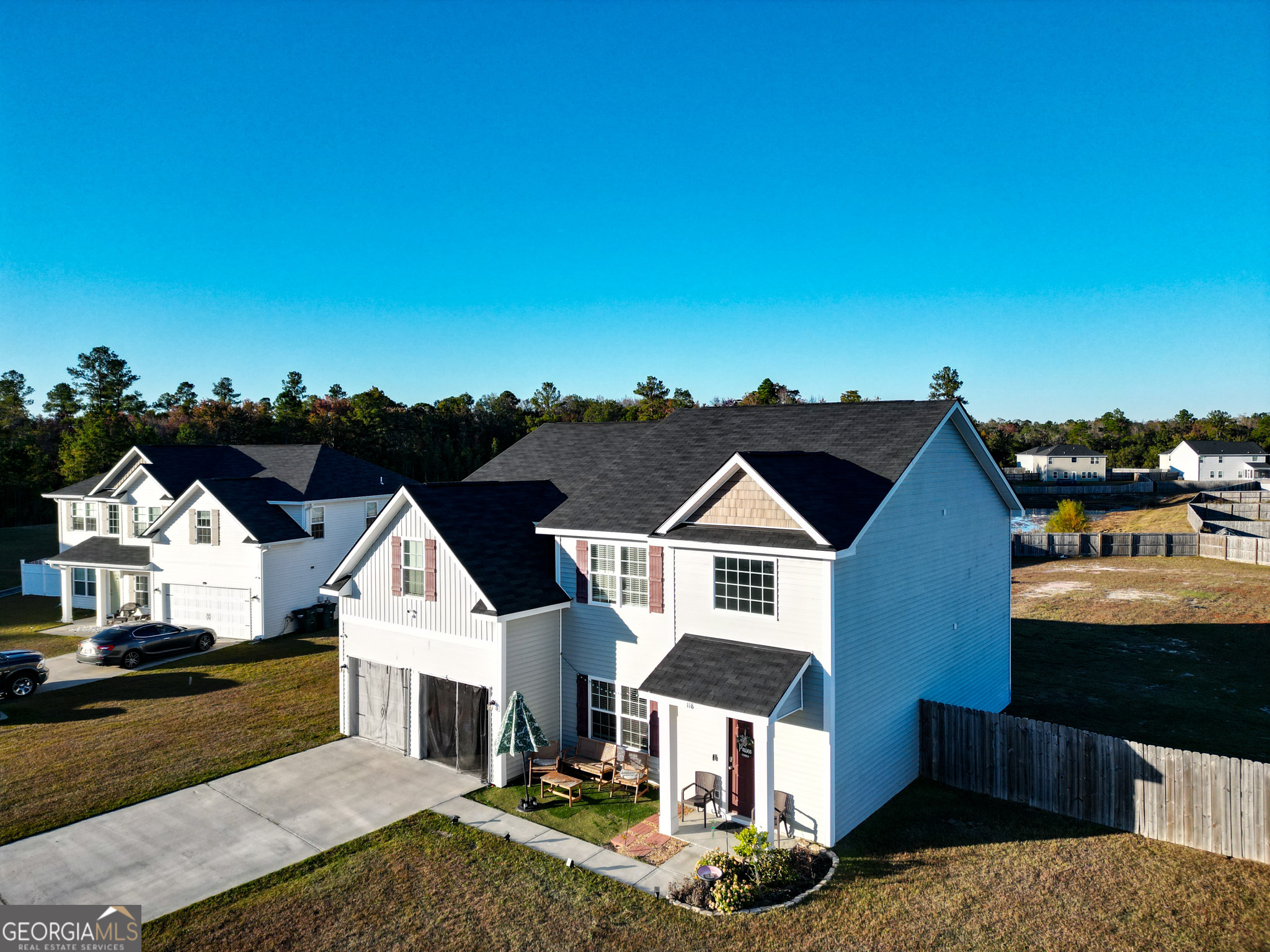 118 Loganberry LN NE