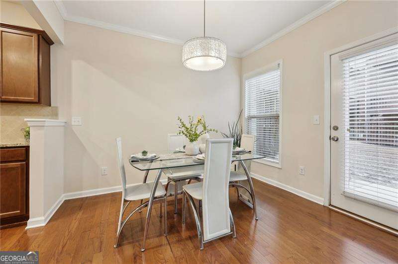 220 Ashley LN SE 19