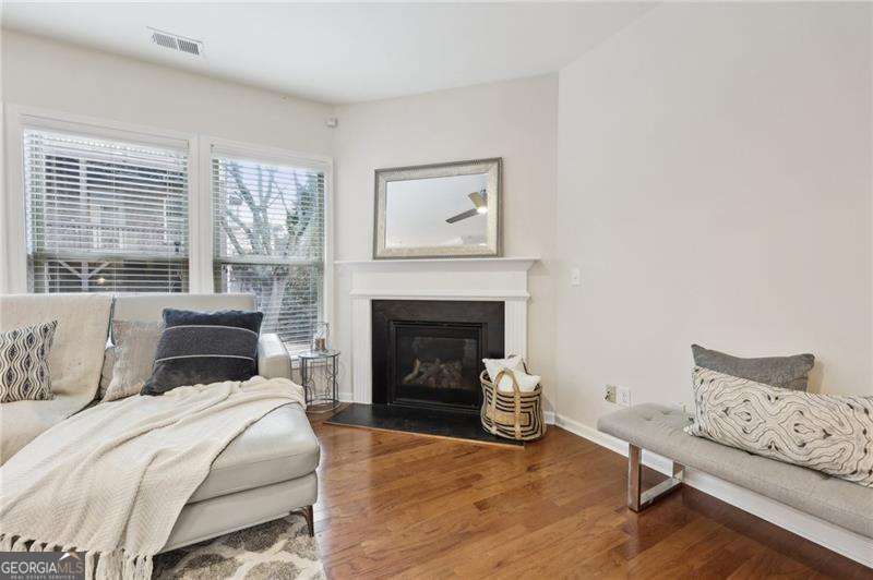 220 Ashley LN SE 19