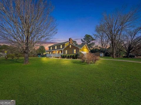 3944 Thornhill DR SW Lilburn GA 30047