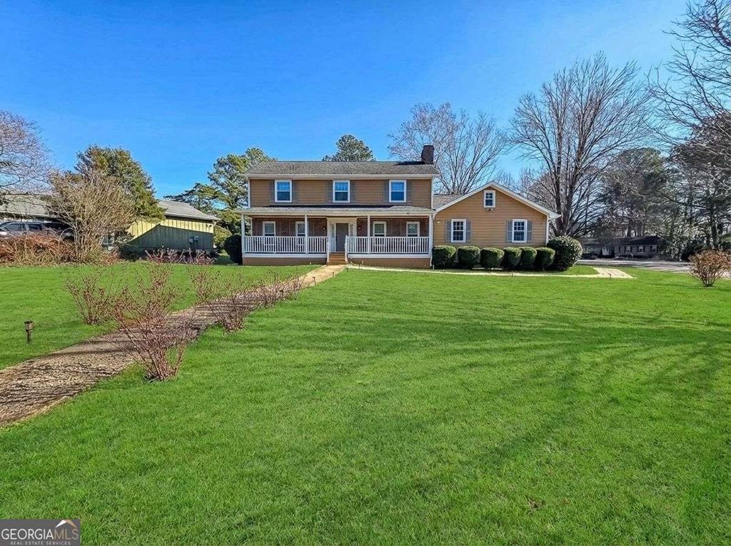 Photo of 3944 Thornhill Drive SW, Lilburn, GA 30047 (MLS # 10666749)