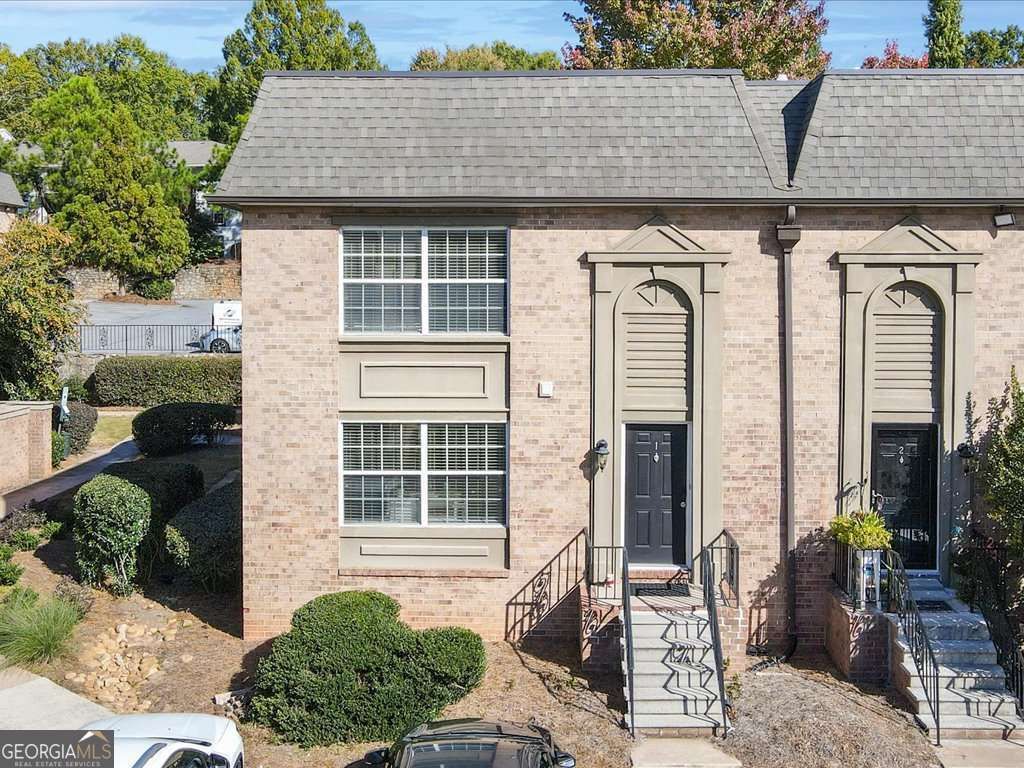 Photo of 6980 Roswell Road #M1, Atlanta, GA 30328 (MLS # 10630320)