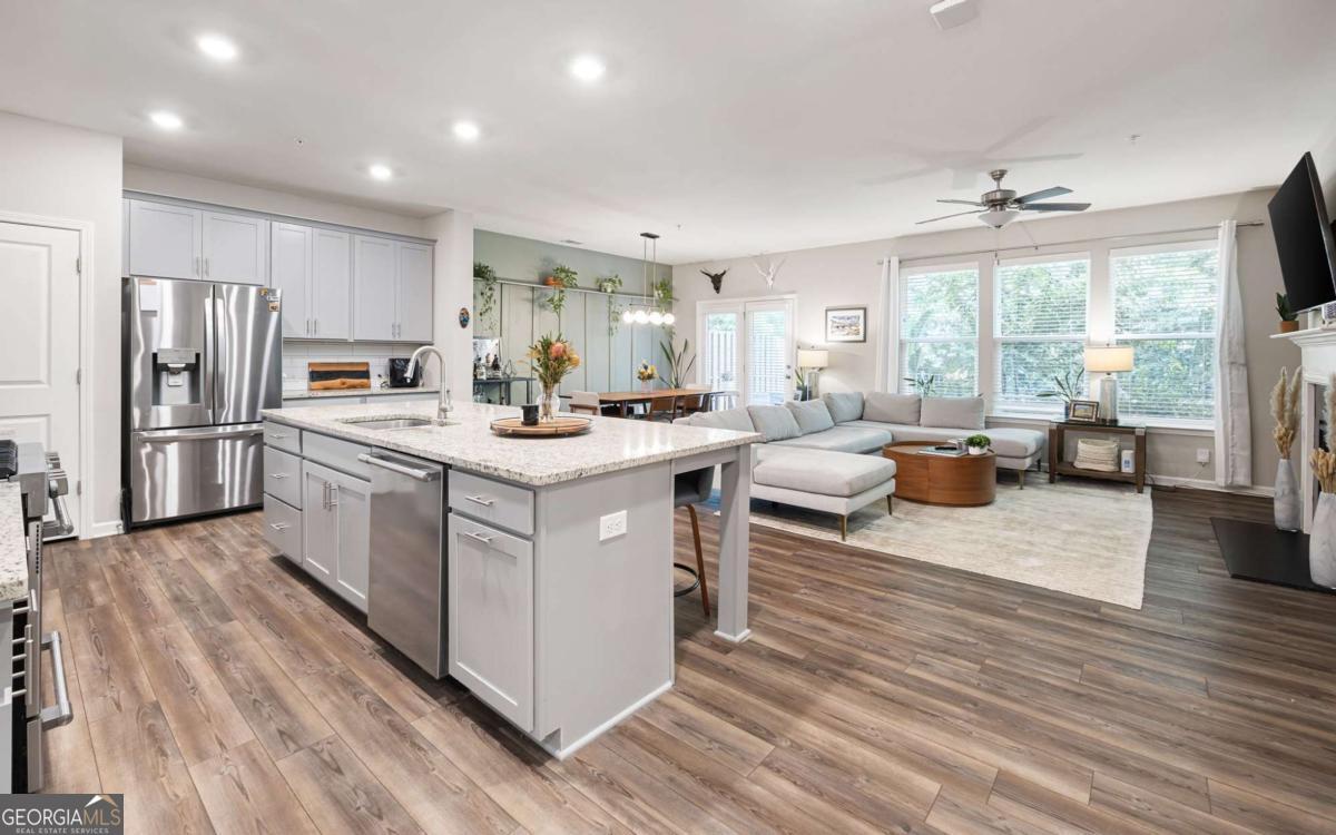 430 DUVAL DR