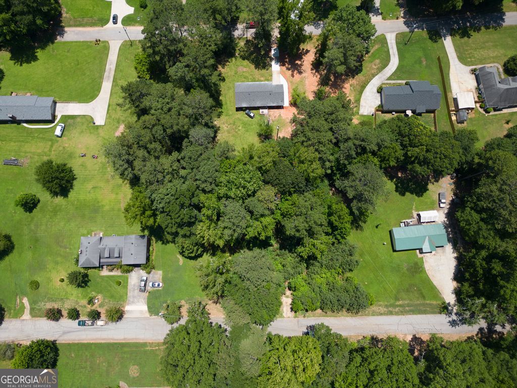 Photo of 10161 N Dinah Circle, Covington, GA 30014 (MLS # 10663561)