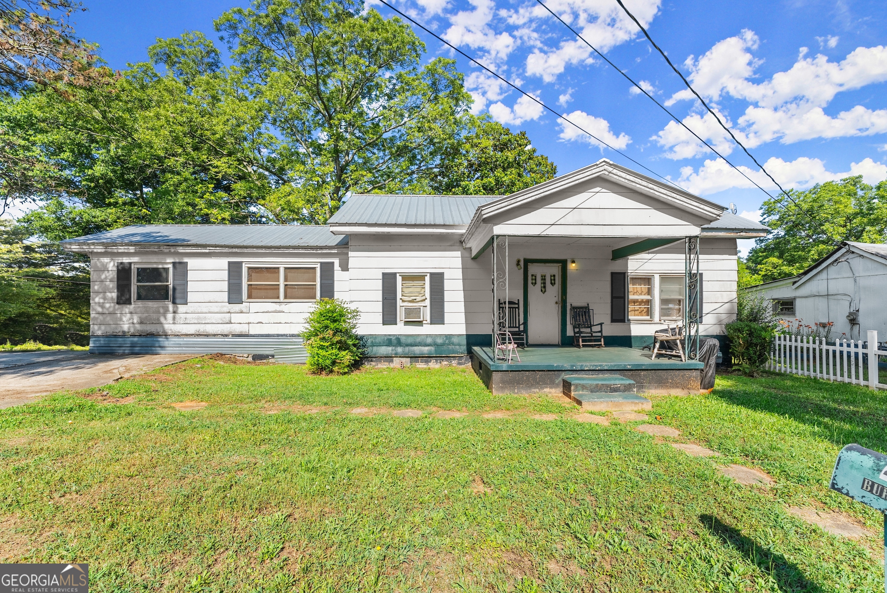 40 Burch ST
