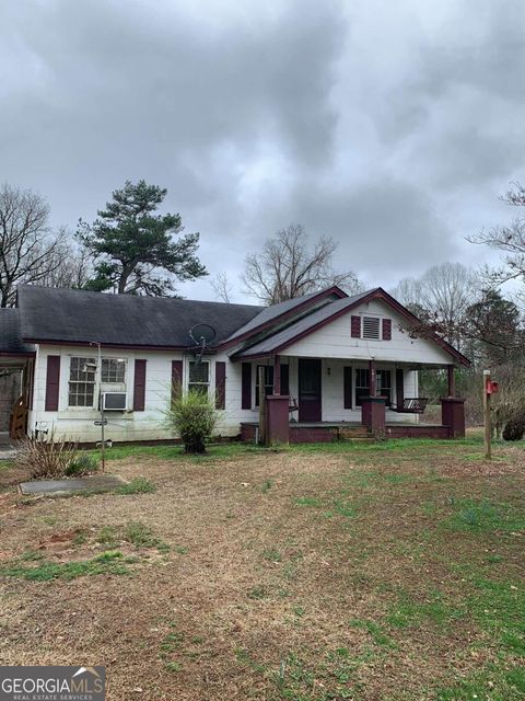 A home in Murrayville