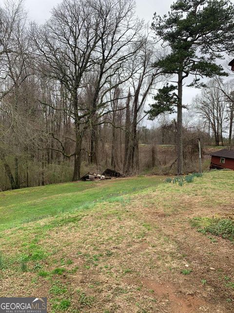 A home in Murrayville