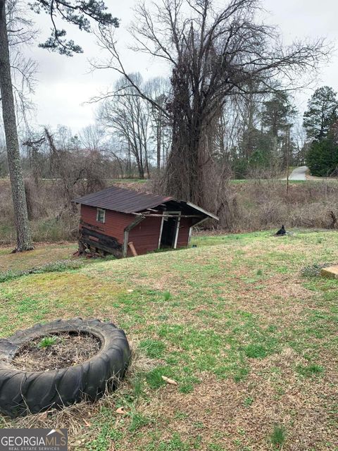 A home in Murrayville