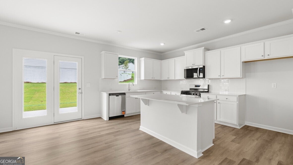1356 Lincoln LN