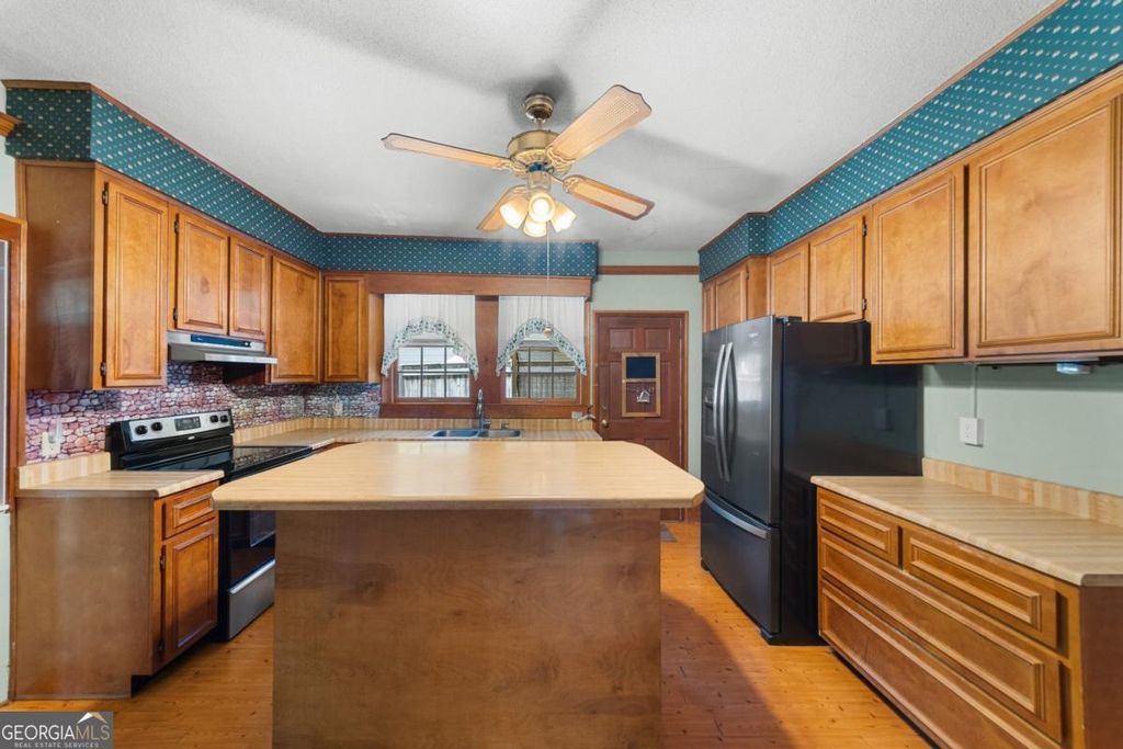 Photo of 503 N Main Street, Statesboro, GA 30458 (MLS # 10760091)