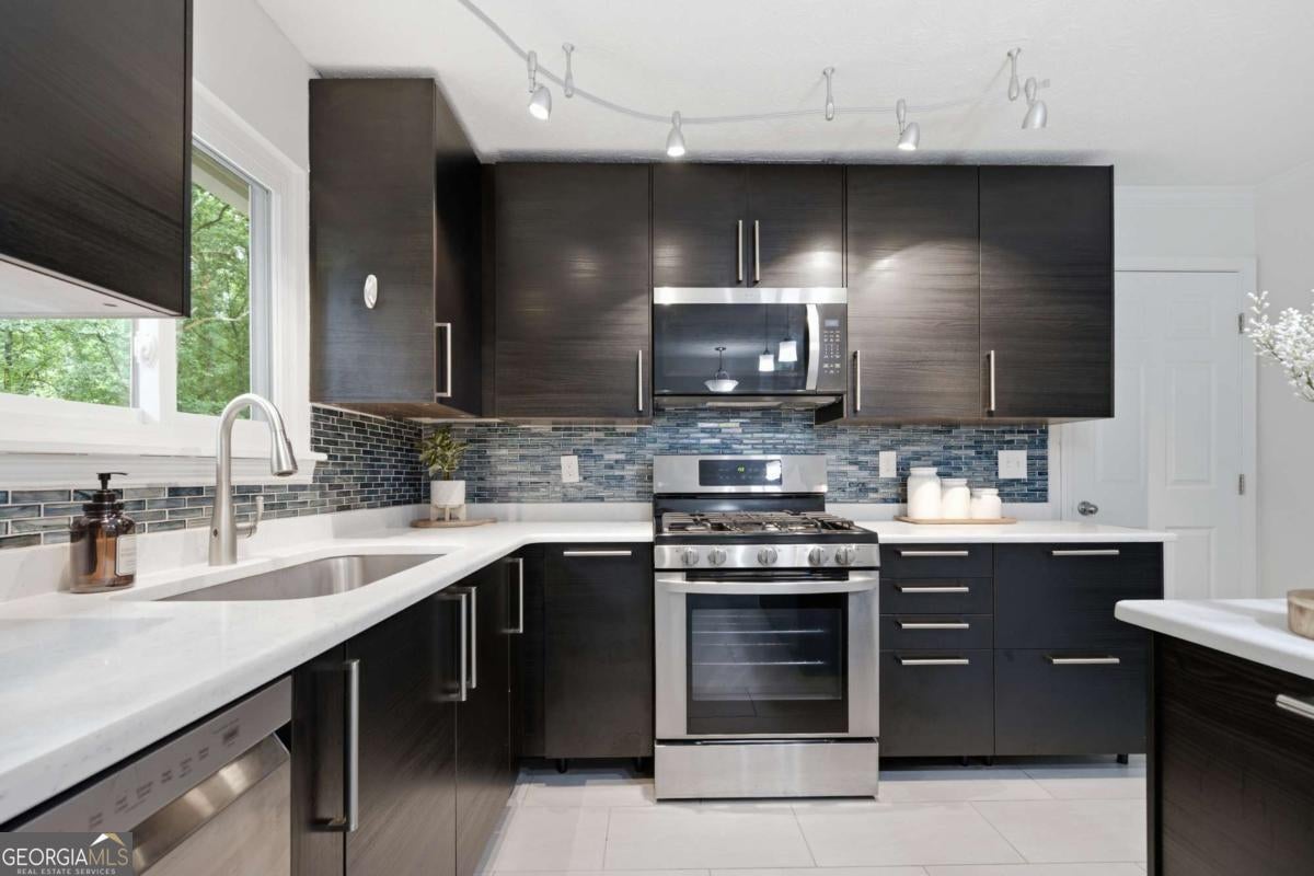 270 Parkmont CT