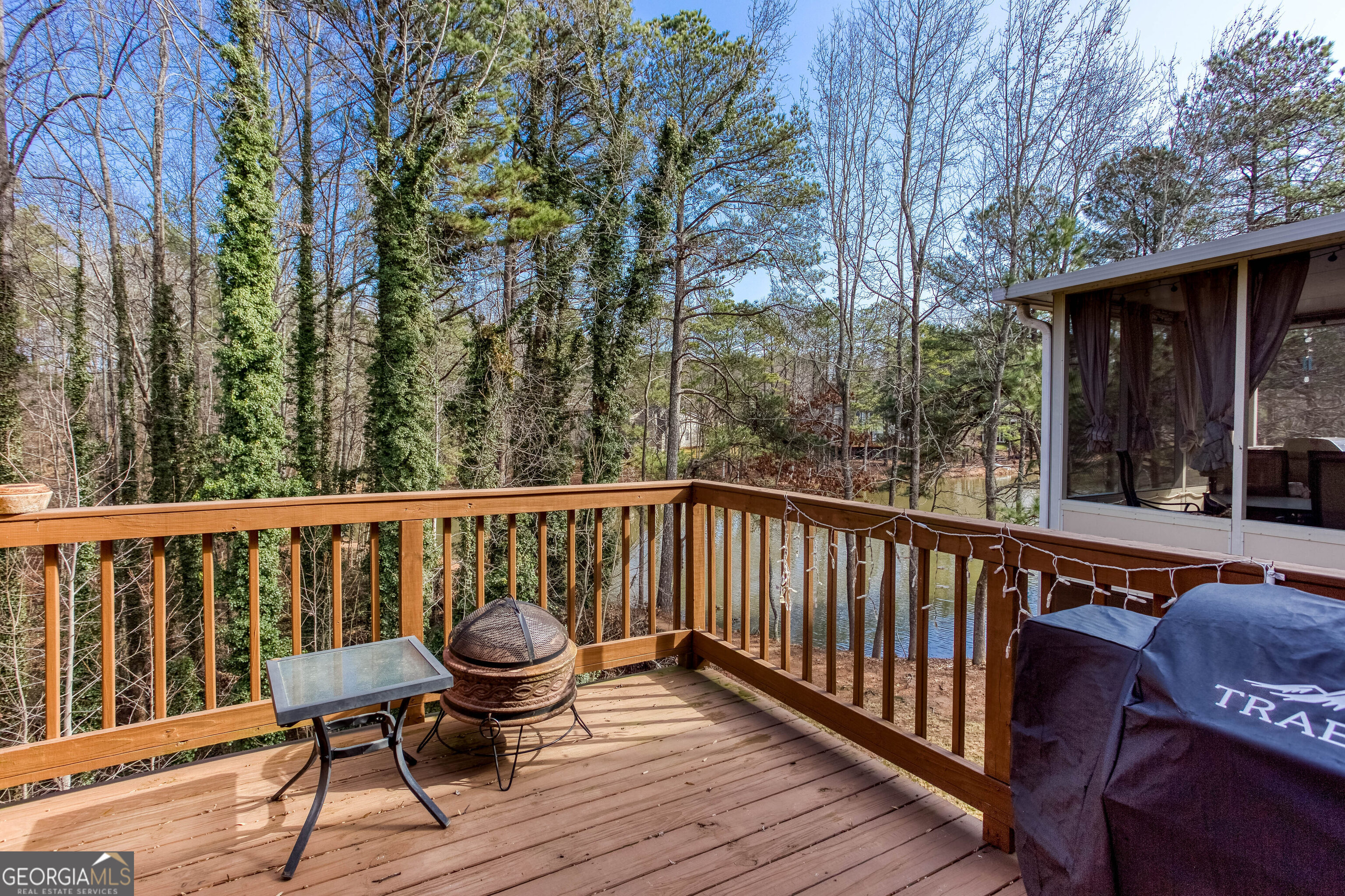 Barnes Mill Lake - Residential