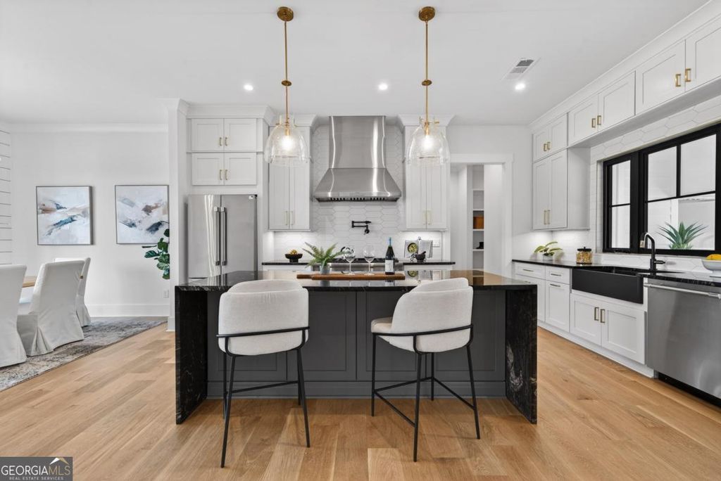 Photo of 2020 Clearwater Drive, White Plains, GA 30678 (MLS # 10696132)