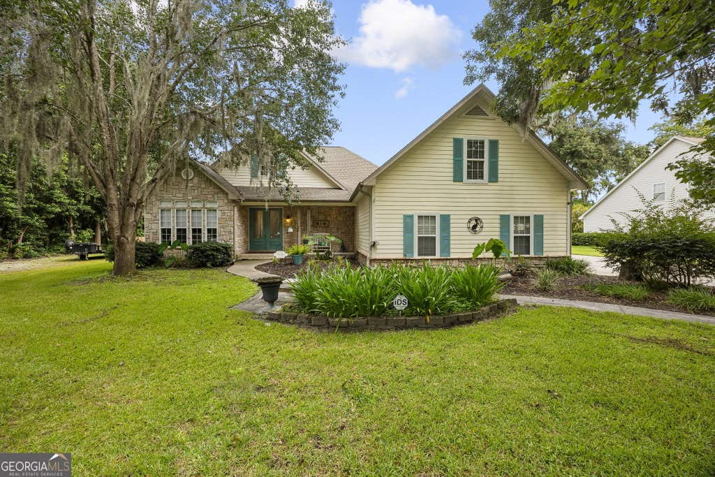 Photo of 819 Baytree Circle, Saint Marys, GA 31558 (MLS # 10819791)