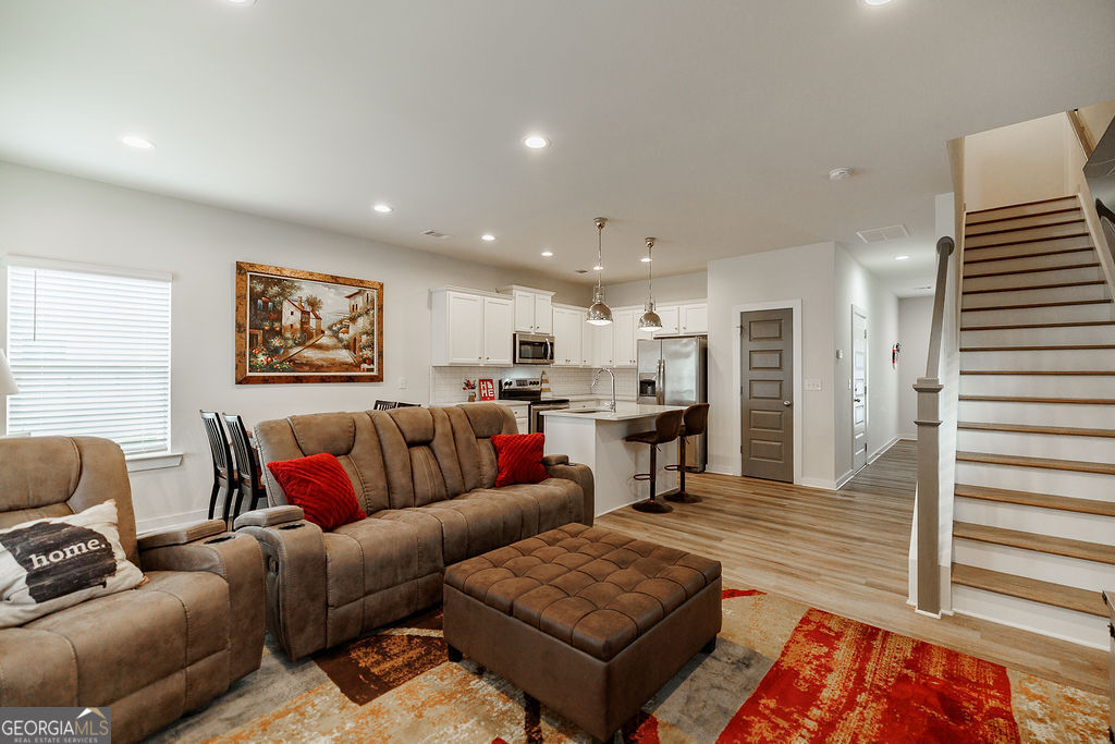 225 Morgan DR
