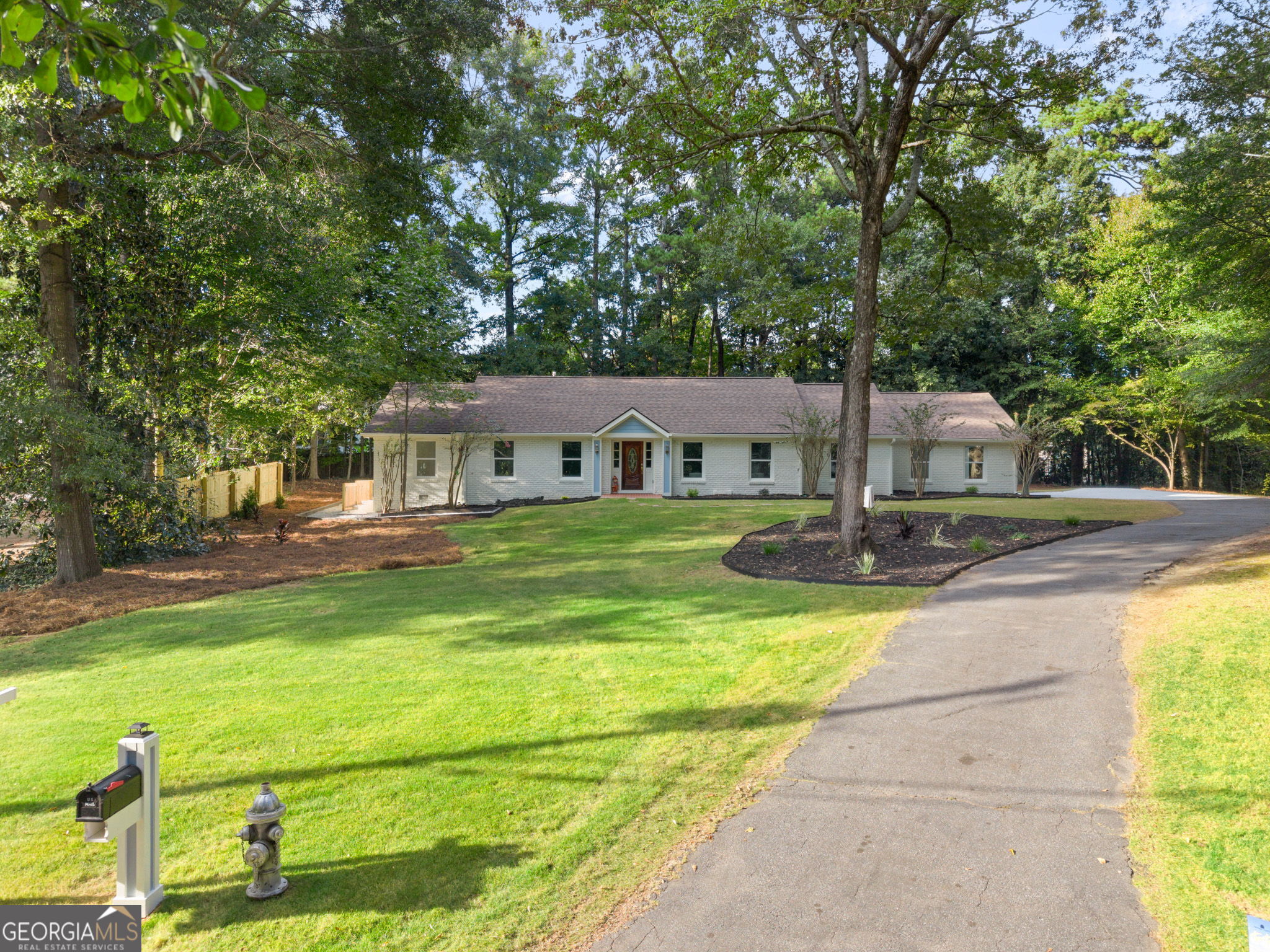 860 Landmark DR