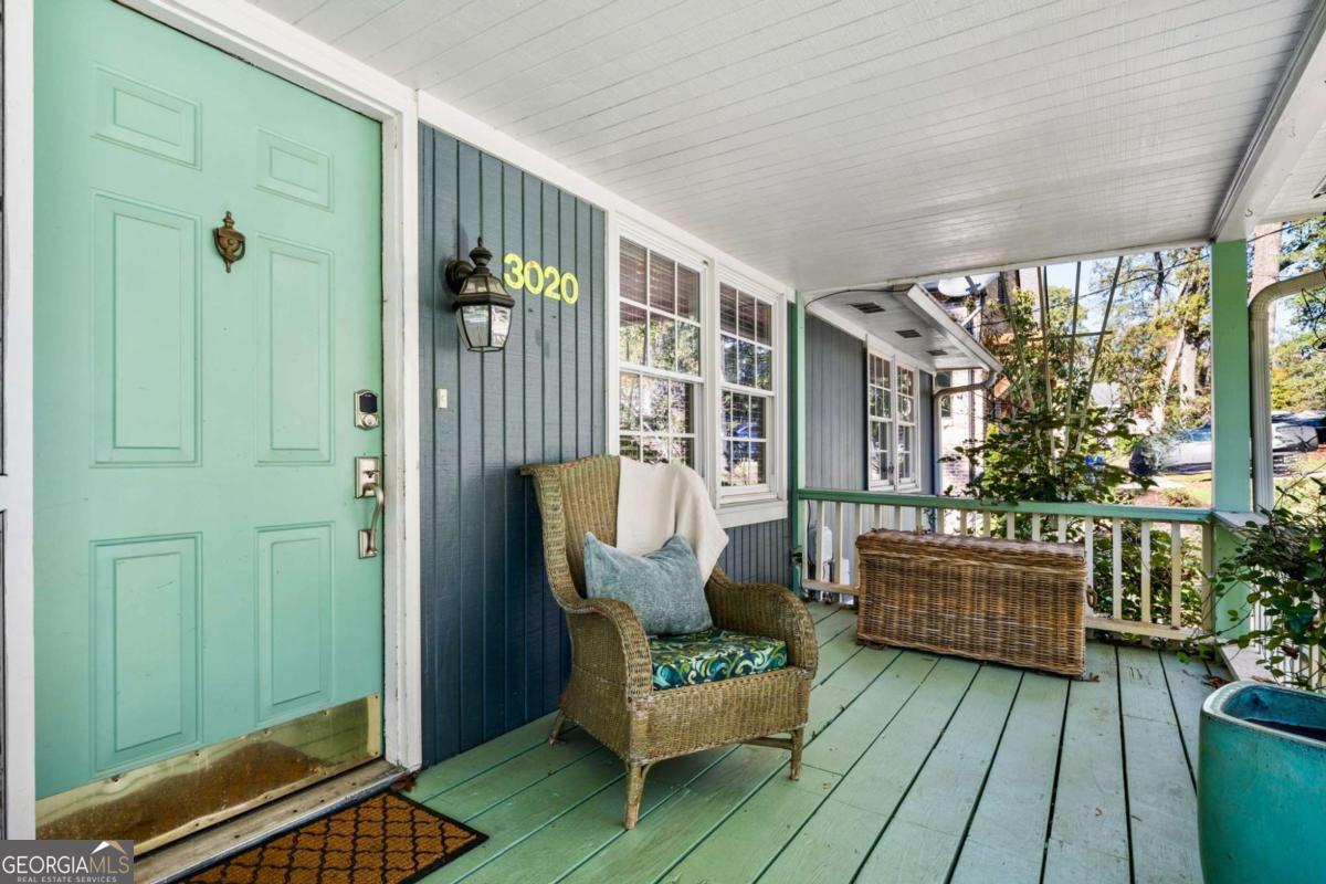 3020 Parkridge DR NE