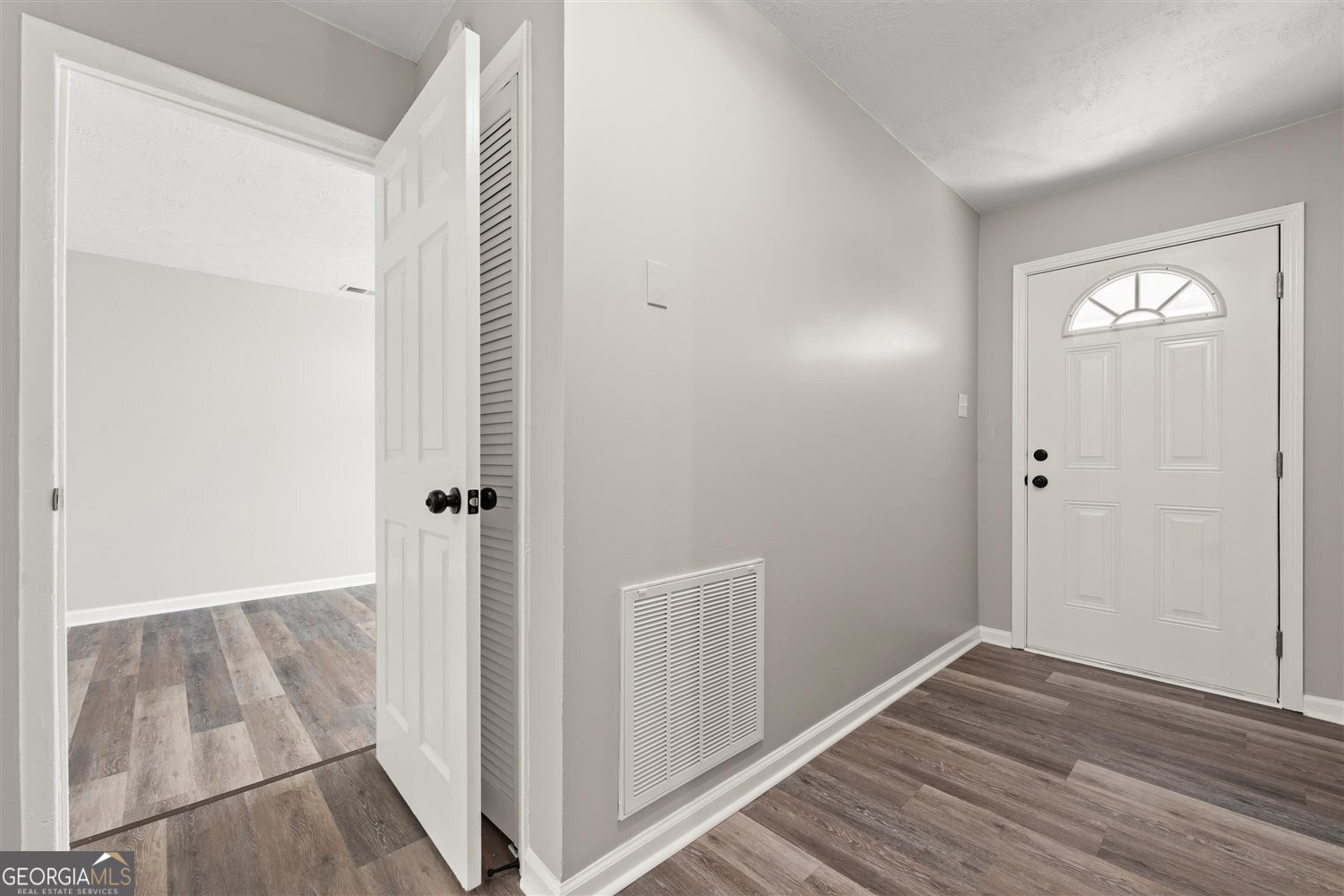 3605 Cameron DR