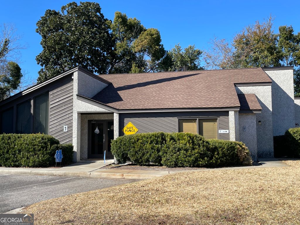 Photo of 3215 Shrine Road, Brunswick, GA 31520 (MLS # 10687043)