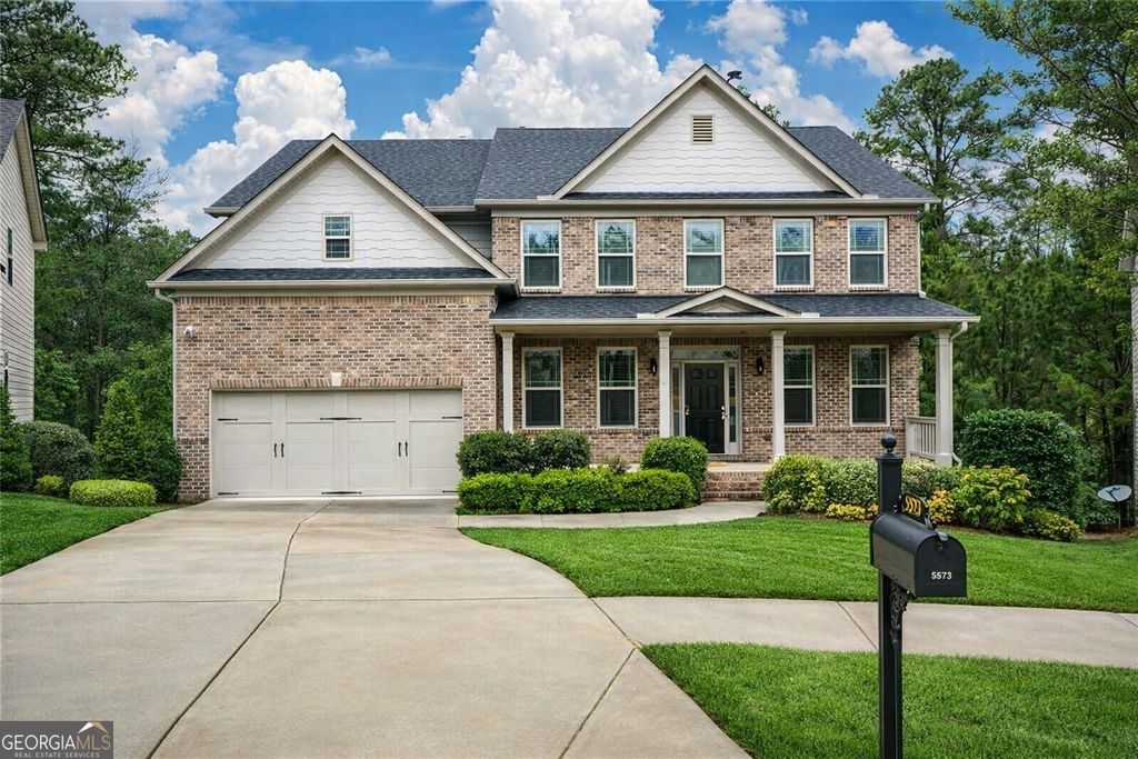 Photo of 5573 Primrose Park Court, Sugar Hill, GA 30518 (MLS # 10706043)