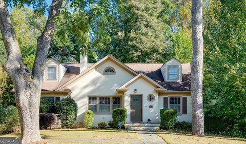 Photo of 2083 Rugby Avenue, College Park, GA 30337 (MLS # 10608151)
