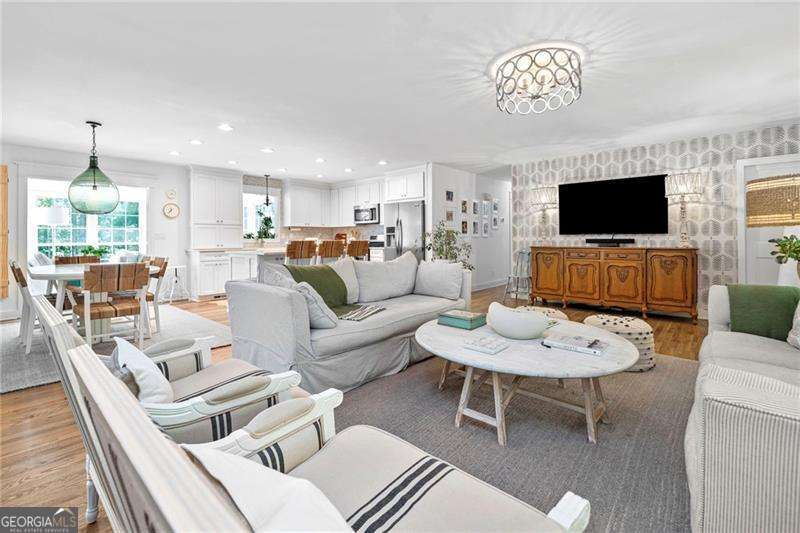 748 Northwoods DR