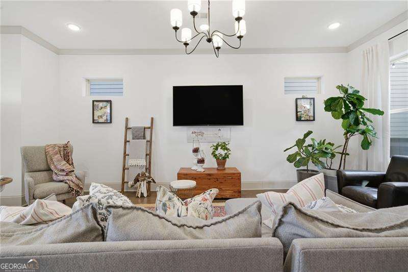 2029 Brookings LN SE