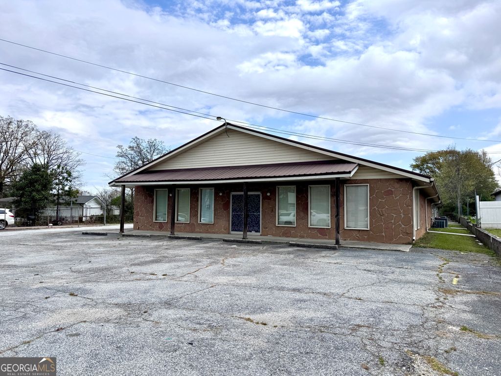 Photo of 11431 Veterans Memorial Highway #C, Douglasville, GA 30134 (MLS # 10741889)