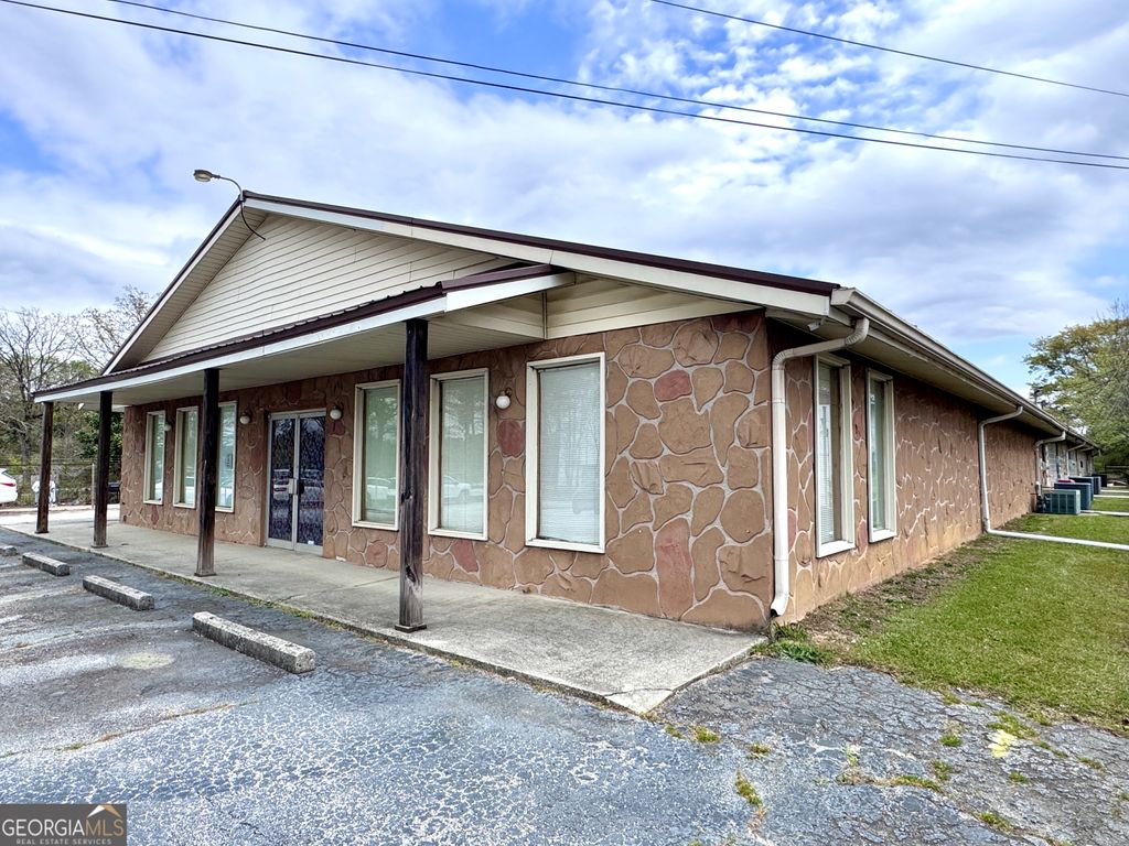 Photo of 11431 Veterans Memorial Highway #C, Douglasville, GA 30134 (MLS # 10741889)