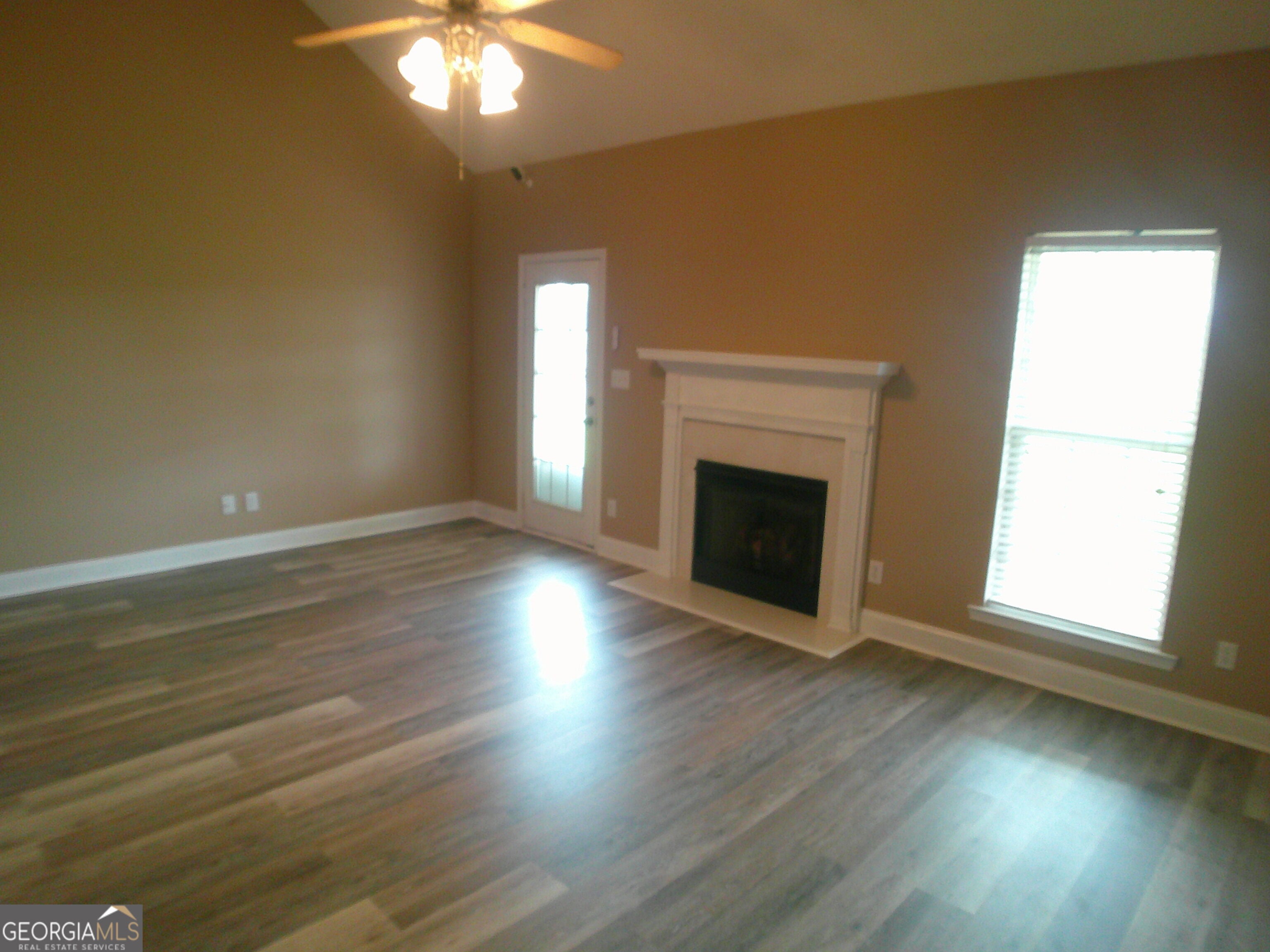 709 Sark DR