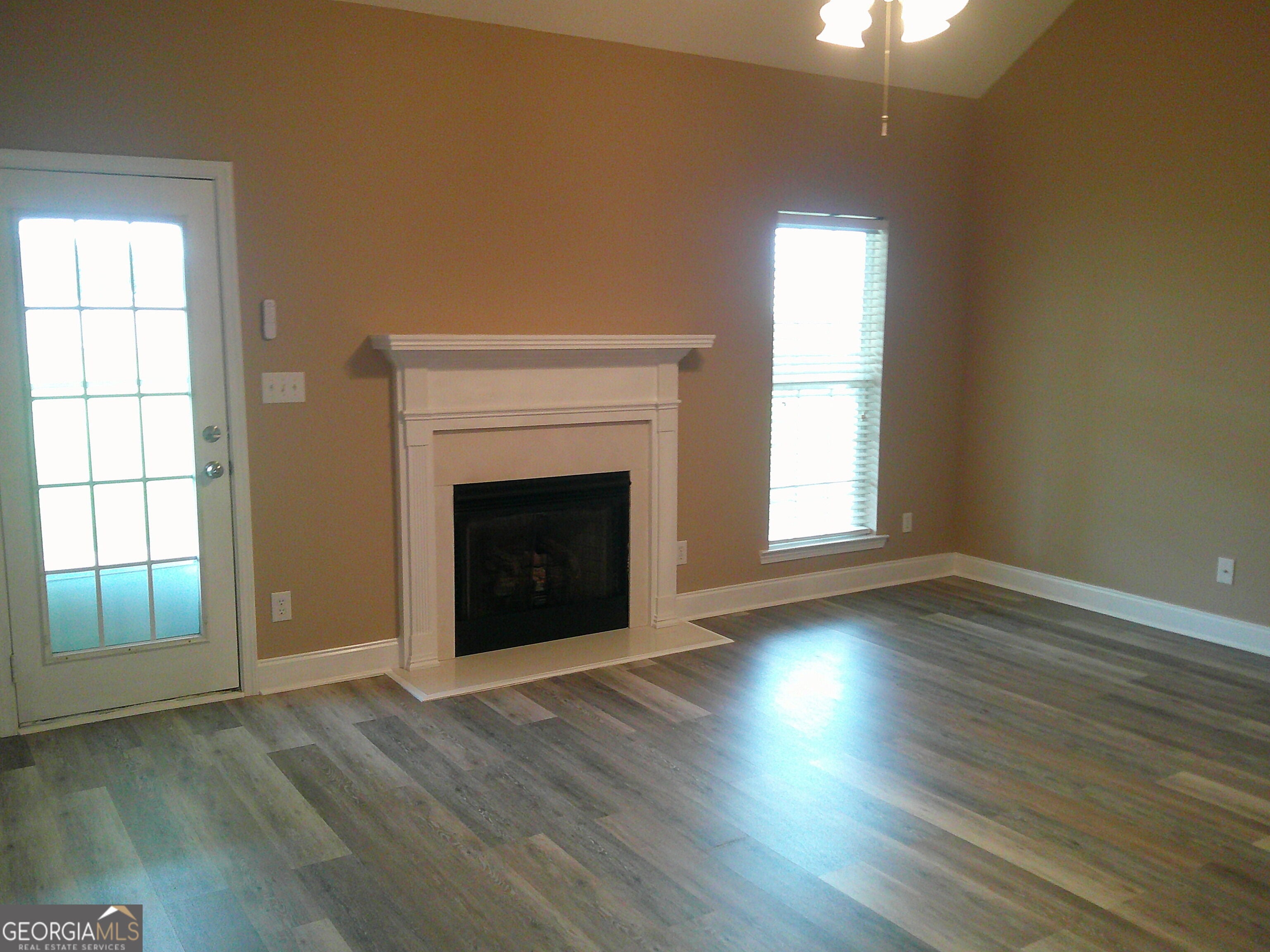 709 Sark DR